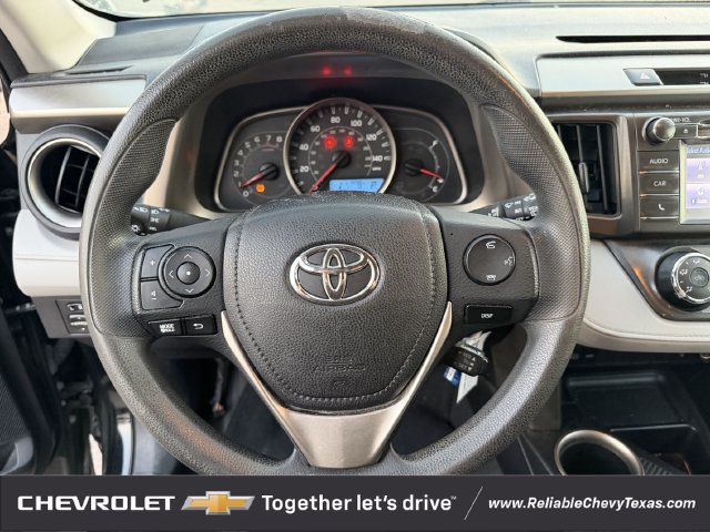 Used 2015 Toyota RAV4 LE FWD image 13