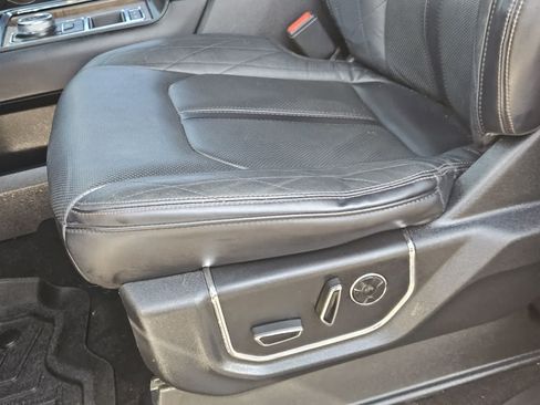 Used 2019 Ford Expedition Max Platinum RWD image 22
