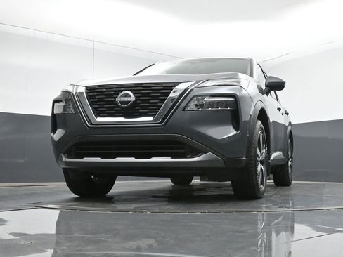 Used 2023 Nissan Rogue SL w/ SL Premium Package image 41