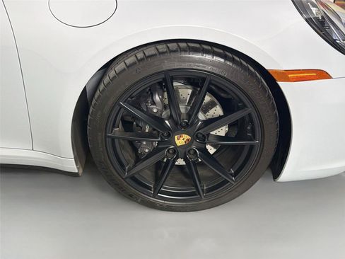 Used 2024 Porsche 911 Carrera T RWD image 14