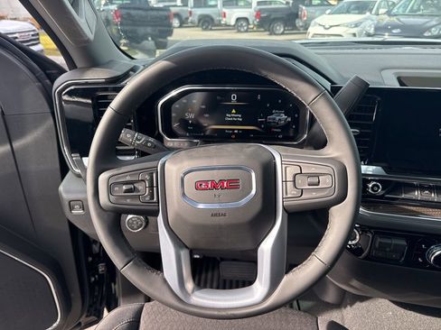New 2026 GMC Sierra 1500 Elevation image 13