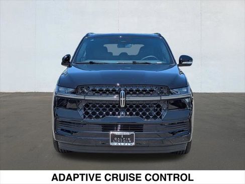 New 2026 Lincoln Navigator Reserve w/ Jet Appearance Package AWD/4WD image 4