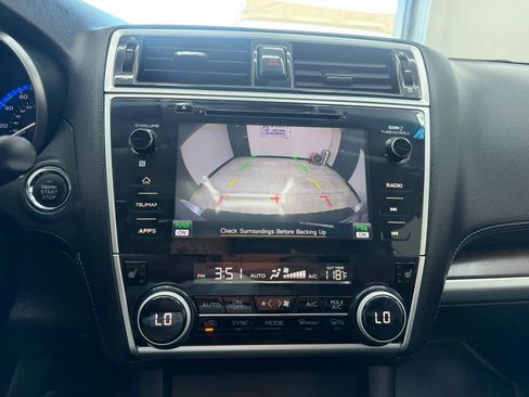 Used 2018 Subaru Outback 2.5i Limited AWD/4WD image 23