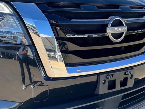 Used 2022 Nissan Pathfinder SV image 27