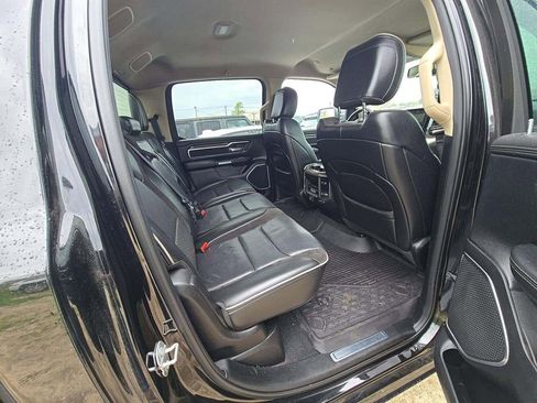 Used 2019 RAM 1500 Laramie AWD/4WD image 11