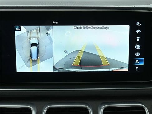 Used 2022 Mercedes-Benz GLS 450 4MATIC image 35