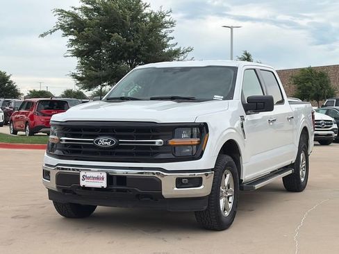 Used 2025 Ford F150 XLT w/ Equipment Group 301A Standard AWD/4WD image 3
