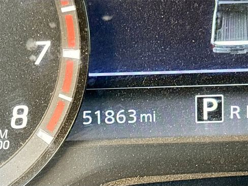 Used 2023 Nissan Titan PRO-4X w/ Pro-4x Convenience Package image 12