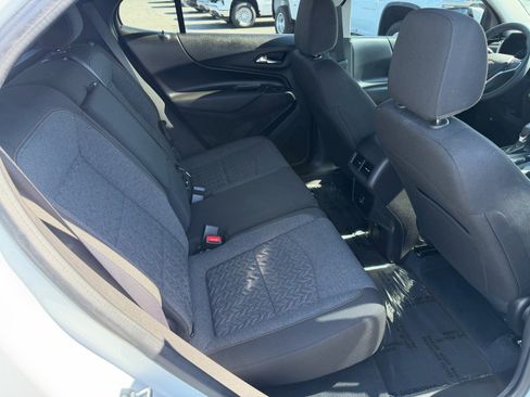 Used 2024 Chevrolet Equinox LT FWD image 22