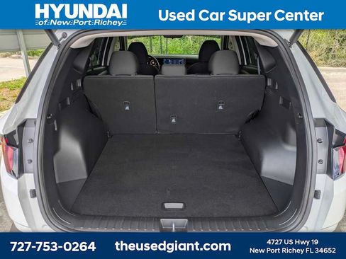 Used 2026 Hyundai Tucson SEL FWD image 12