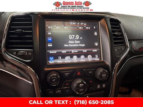 Used 2015 Jeep Grand Cherokee Overland image 15