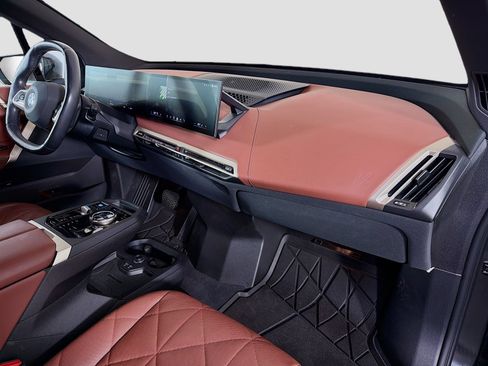 Used 2024 BMW iX M60 AWD/4WD image 32