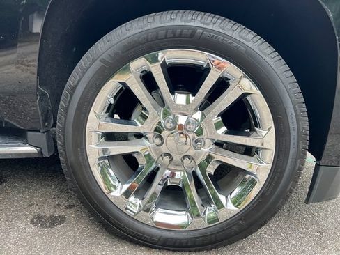 Used 2018 GMC Yukon SLT w/ Premium Edition RWD image 14