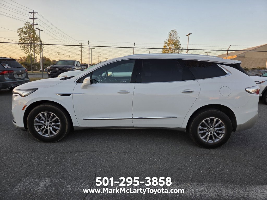 Used 2023 Buick Enclave Essence FWD image 7