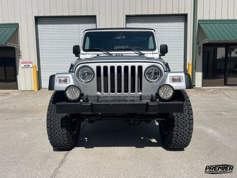 Used 2005 Jeep Wrangler Unlimited image 44