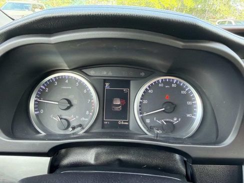 Certified 2017 Toyota Highlander LE FWD image 26