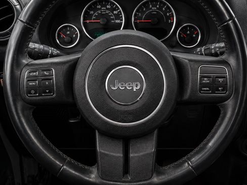 Used 2014 Jeep Wrangler Unlimited Sport AWD/4WD image 17