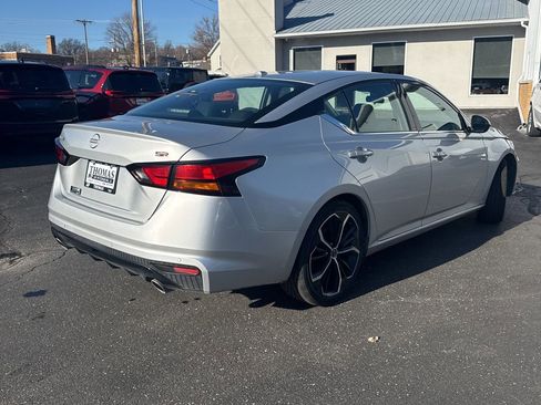 Used 2024 Nissan Altima 2.5 SR image 6