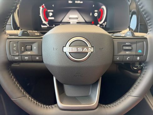 Used 2026 Nissan Pathfinder SL w/ Cargo Package FWD image 21