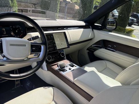 Certified 2023 Land Rover Range Rover SE AWD/4WD image 13