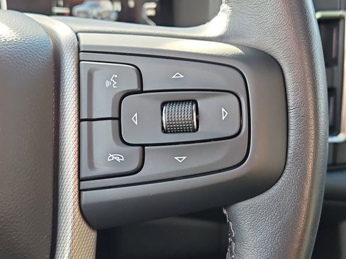 Used 2022 GMC Yukon Denali image 24