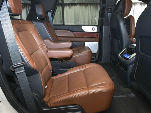 Used 2023 Lincoln Navigator Reserve image 54