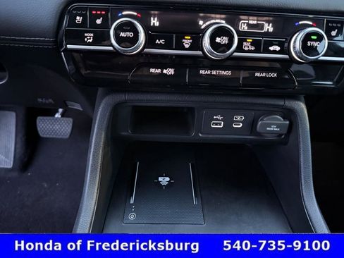 Used 2025 Honda Pilot Elite image 27