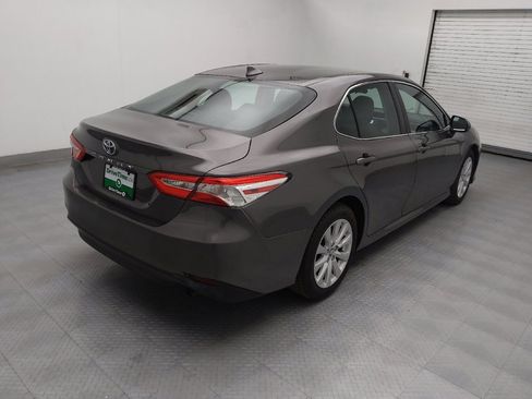 Used 2019 Toyota Camry LE image 9