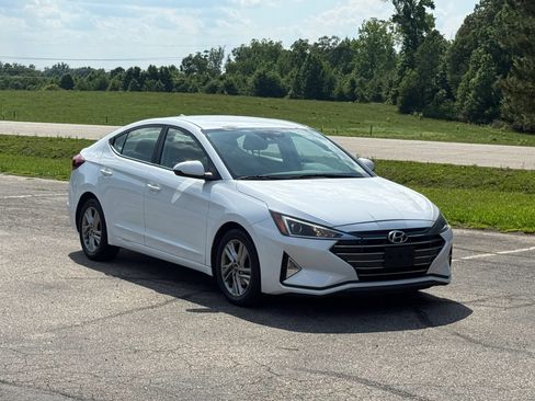 Used 2020 Hyundai Elantra SEL w/ Cargo Package (C1) FWD image 1