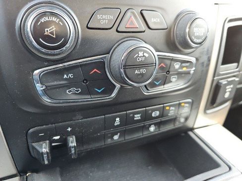 Used 2018 RAM 2500 Big Horn w/ Harvest Edition image 23