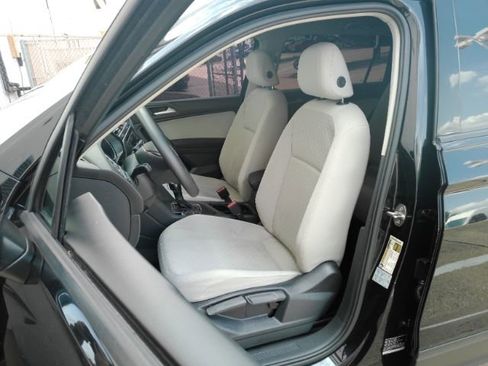 Used 2021 Volkswagen Tiguan S FWD image 13