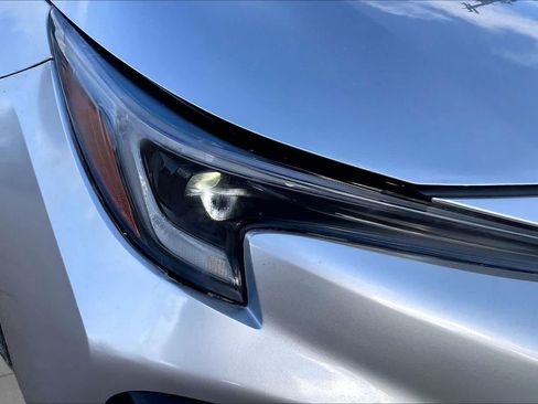 Used 2025 Toyota Corolla SE FWD image 26