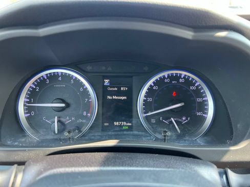 Used 2018 Toyota Highlander XLE AWD/4WD image 11
