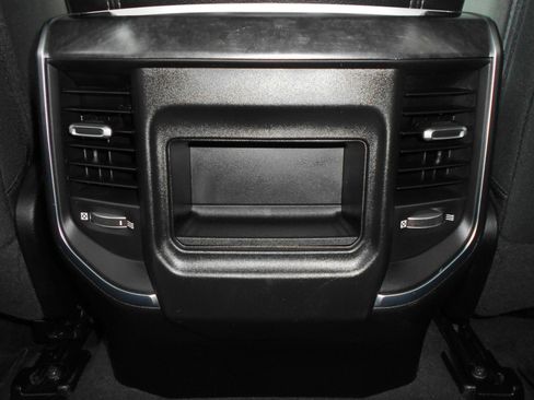 Used 2024 RAM 1500 Big Horn AWD/4WD image 21