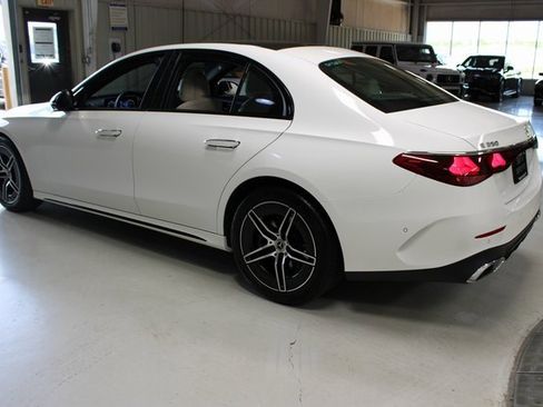 Used 2024 Mercedes-Benz E 350 4MATIC Sedan w/ Night Package image 44