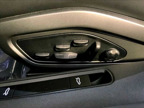 Certified 2024 Porsche 911 Targa 4 GTS image 39