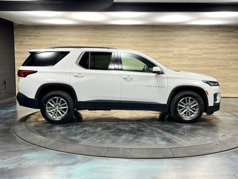 Used 2023 Chevrolet Traverse LT FWD image 27