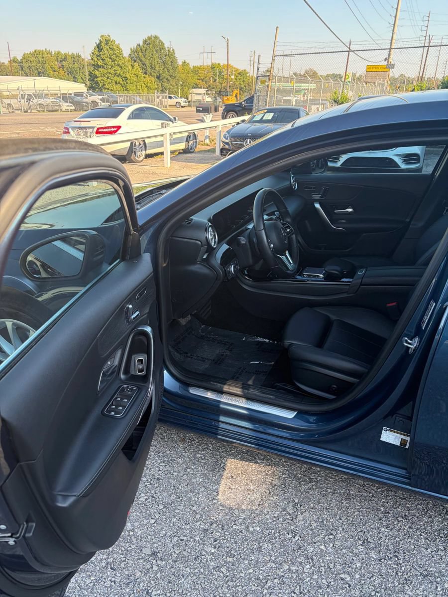 Used 2021 Mercedes-Benz A 220 image 9