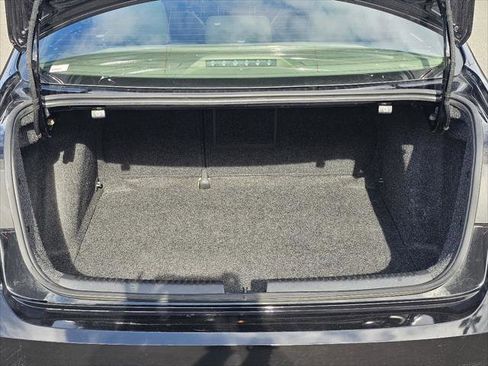 Used 2017 Volkswagen Jetta SE image 7