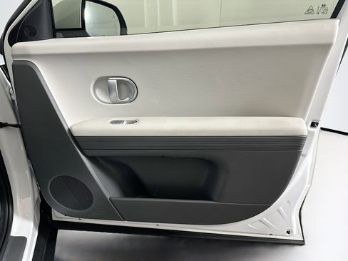 Used 2024 Hyundai Ioniq 5 SEL RWD image 32