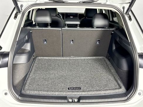 New 2026 Volkswagen Tiguan SE image 21