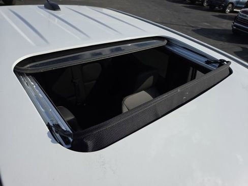 New 2026 GMC Canyon Elevation w/ Convenience Package image 3