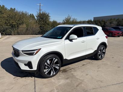 Certified 2025 Volvo XC40 B5 Plus