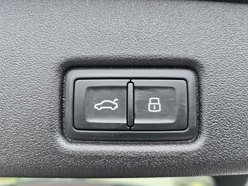 New 2025 Audi Q5 Premium Plus image 15