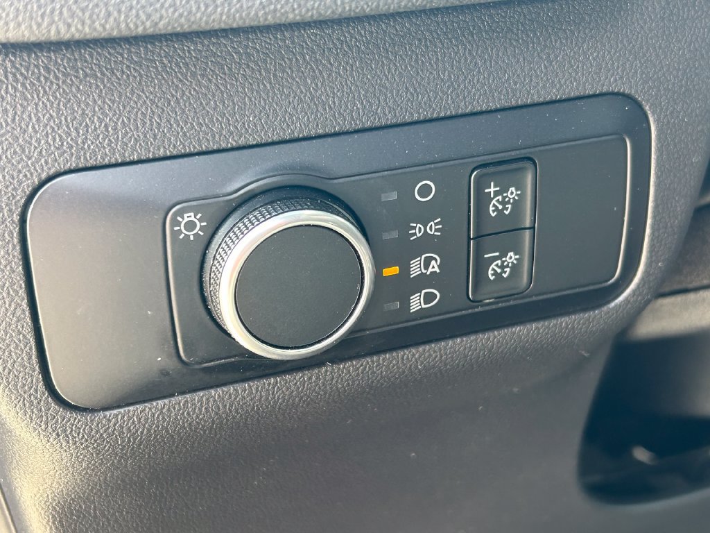 Used 2025 Ford Escape ST-Line FWD image 23