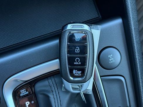 Used 2023 Hyundai Kona SEL w/ Winter Weather Package image 9