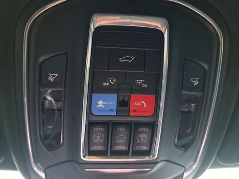 New 2025 Jeep Grand Cherokee L Limited w/ Luxury Tech Group II AWD/4WD image 27