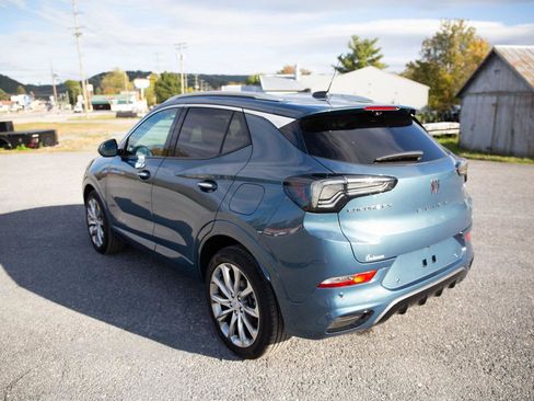 Used 2024 Buick Encore GX Avenir w/ Avenir Technology Package image 5