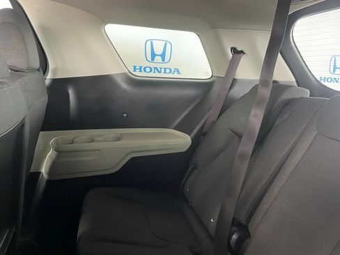 Used 2024 Kia Carnival LX image 21