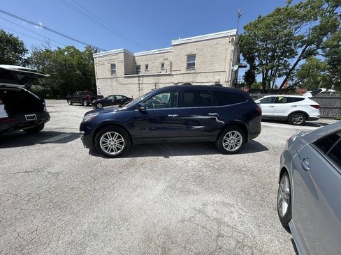 Used 2015 Chevrolet Traverse LT w/ Traveler's Package FWD image 4